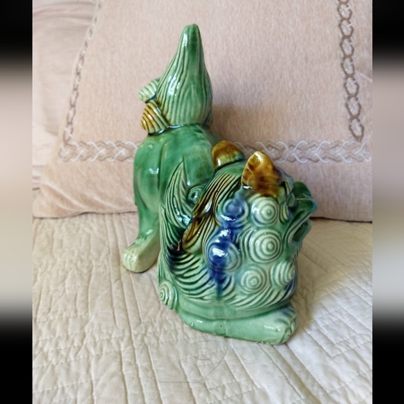 Vintage Majolica Chinese Porcelain Green, Blue & Tan Foo Dog Shishi Lion Statue - Picture 12 of 12